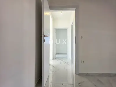 Rab, Banjol, trosobni stan, 113 m², pogled na grad i more - 12