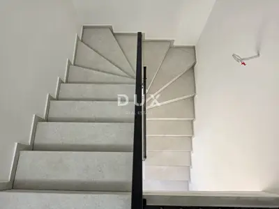 Rab, Banjol, trosobni stan, 113 m², pogled na grad i more - 20