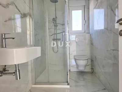 Rab, Banjol, trosobni stan, 113 m², pogled na grad i more - 8