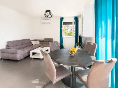 Apartment for sale in Drenova, 60 m² - 4
