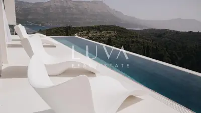Korčula, luksuzna vila s bazenom i predivnim pogledom na more za proda