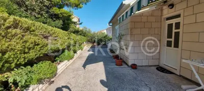 Kamena kuća u Postirama, pogled na more i blizina plaže - 9