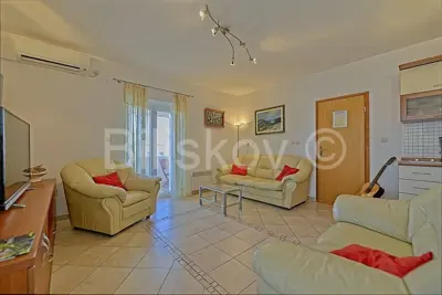 Kamena kuća u Postirama, pogled na more i blizina plaže - 17