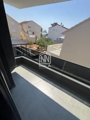 VODICE – Dvojna kuća s okućnicom, vrtom i više parkirnih mjesta - 22
