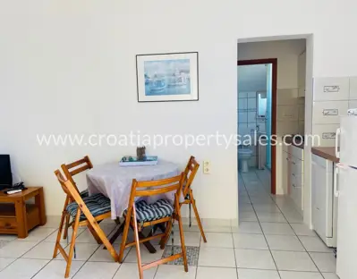 House, Brač, 204 m², 600 000 € - 7
