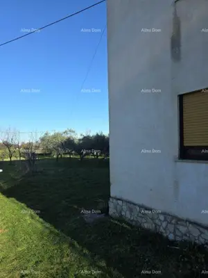 House 150 m², Marčana - spacious yard - 2