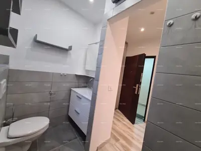 Stan 73 m², Pula Centar - renoviran i odmah useljiv - 15