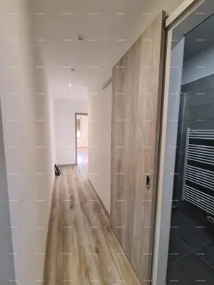 Stan 73 m², Pula Centar - renoviran i odmah useljiv - 11