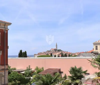 Stan 67 m², Rovinj - pogled na more i stari grad
