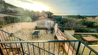 House 551 m², Vinkuran - sea view and Pula - 10