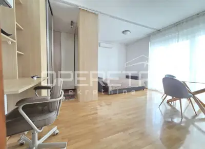Apartment 35 m², Malešnica - like new and quiet location