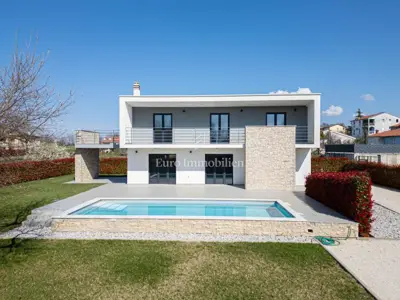 Vila 152 m², Poreč - Nova Vas, bazen i okućnica