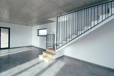 Haus zum Kauf in Nova Vas, 152 m² - 12