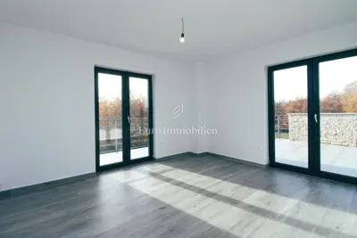 Haus zum Kauf in Nova Vas, 152 m² - 4
