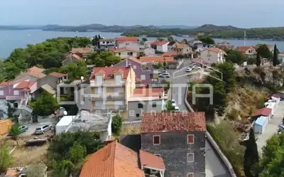 Kuća 61 m², Mandalina, pogled na D-Marin - 3