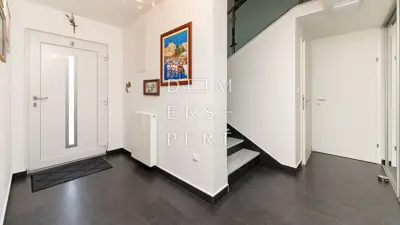 House for sale in Kraljevečki Novaki, 280 m² - 10