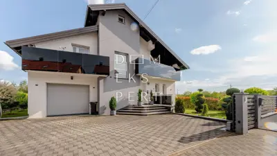 House for sale in Kraljevečki Novaki, 280 m² - 2