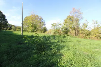 Building plot 870 m², Labin - quiet settlement - 2