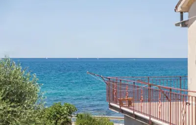 Stone house 92 m², Umag - sea view and 50 m from the sea