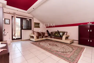 Sesvete, Familienhaus in ruhiger Lage - 280 m² - 12