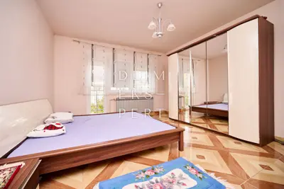 Sesvete, Familienhaus in ruhiger Lage - 280 m² - 9