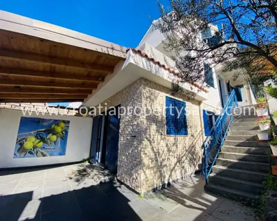 Kuća, Brač, 99 m², 449 000 €