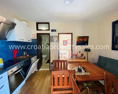Kuća, Brač, 99 m², 449 000 € - 8