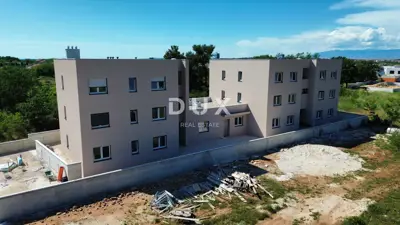 Wohnung 77 m², Zaton - 2 Schlafzimmer und Loggia - 8