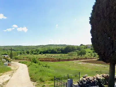 Land 1,089 m², Motovun - building permit and project - 15