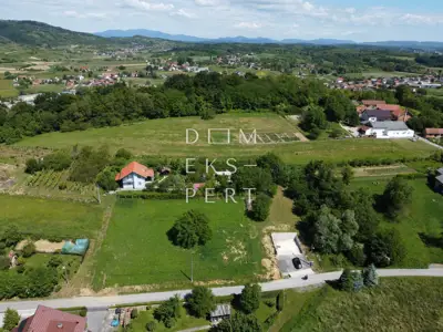 Berislavec, Baugrundstück in ruhiger Lage - 1.750 m² - 3