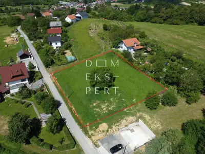 Berislavec, Građevinsko zemljište na mirnoj lokaciji - 1750 m²