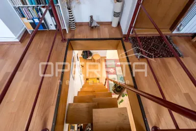 Stan 145 m², Centar, dvoetažni u održavanoj zgradi - 12