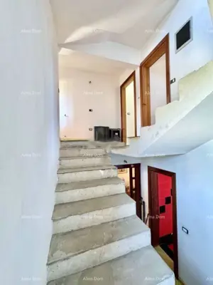 House 246 m², Pomer - 3 bedrooms and 3 bathrooms - 9