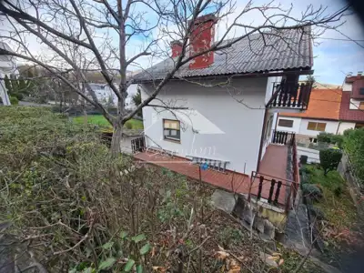 Kuća 225 m², Mlinovi - obiteljska vila u mirnoj ulici - 7