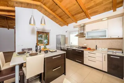 Haus zum Kauf in Trogir, 180 m² - 7