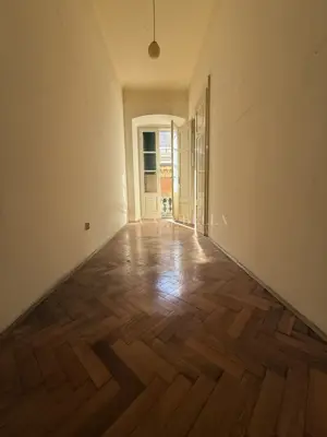 Stan 99 m², Rijeka Centar - 1. kat, 4 sobe
