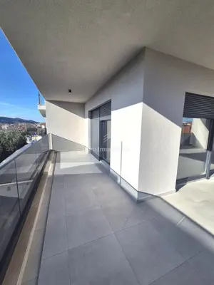 Apartment, Tribunj, 3 rooms, covered terrace and 2 parking spaces - 4