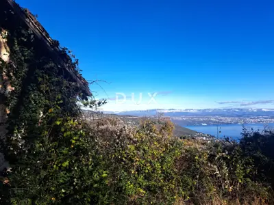 OPATIJA, DOBREĆ - Građevinsko zemljište s panoramskim pogledom na more