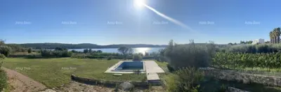Kuća 348 m², Pomer, prvi red do mora i velika parcela - 6