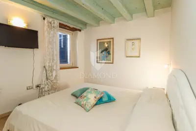 Istra, Novigrad, opremljen stan u centru grada! - 9