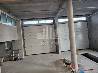 Geschäftsgebäude 1.283 m², Murvica - an den Hauptverkehrsstraßen - 2