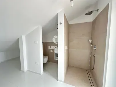 Stan 120 m², Poreč - otvoren pogled na more - 22