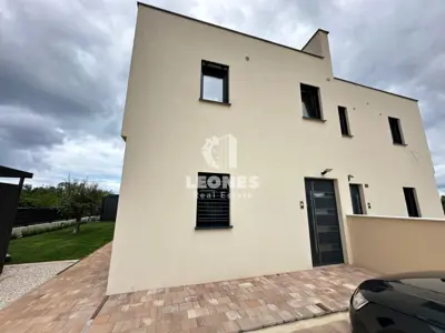 Stan 120 m², Poreč - otvoren pogled na more - 2