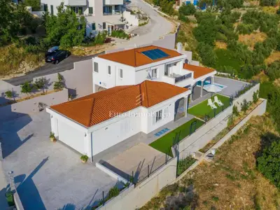 Villa 420 m², Makarska - pool and panoramic sea view - 14