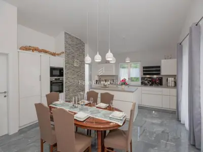 Villa 420 m², Makarska - pool and panoramic sea view - 8