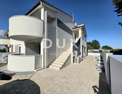 Haus 195 m², Šišan - 2 Wohneinheiten und Nebengebäude - 3