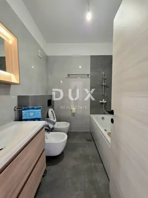 Haus 195 m², Šišan - 2 Wohneinheiten und Nebengebäude - 17