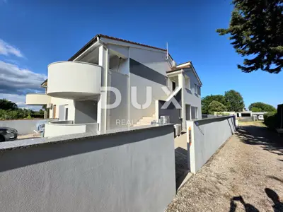 Haus 195 m², Šišan - 2 Wohneinheiten und Nebengebäude - 2