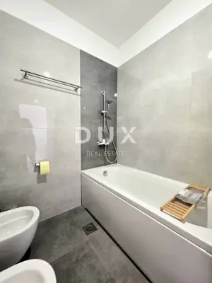 Haus 195 m², Šišan - 2 Wohneinheiten und Nebengebäude - 19