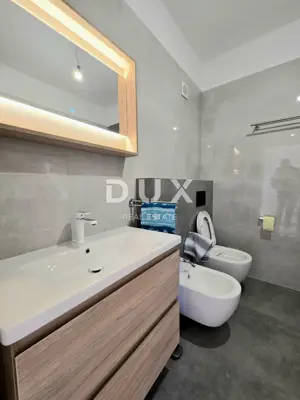 Haus 195 m², Šišan - 2 Wohneinheiten und Nebengebäude - 18